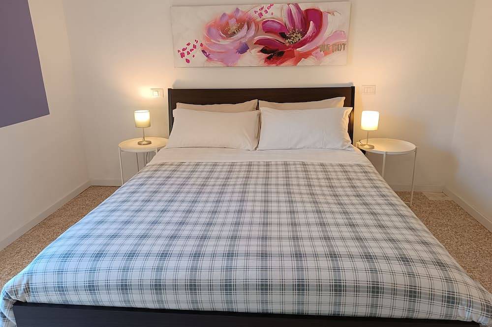 Ganze Wohnung, 64B 10 minutes walk from: Polyclinic Hospital, Station and Center - 2 rooms in Pavia, Pavia Provinz