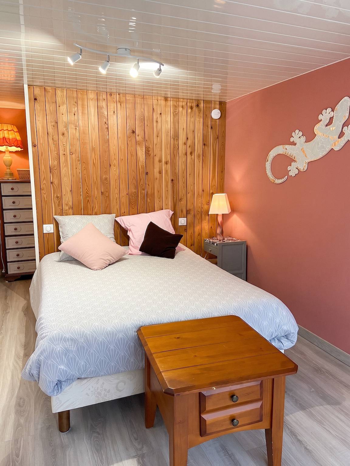 Appartement entier, Appartement rénové à Lapte avec terrasse 40 m² in Lapte, Haute-Loire