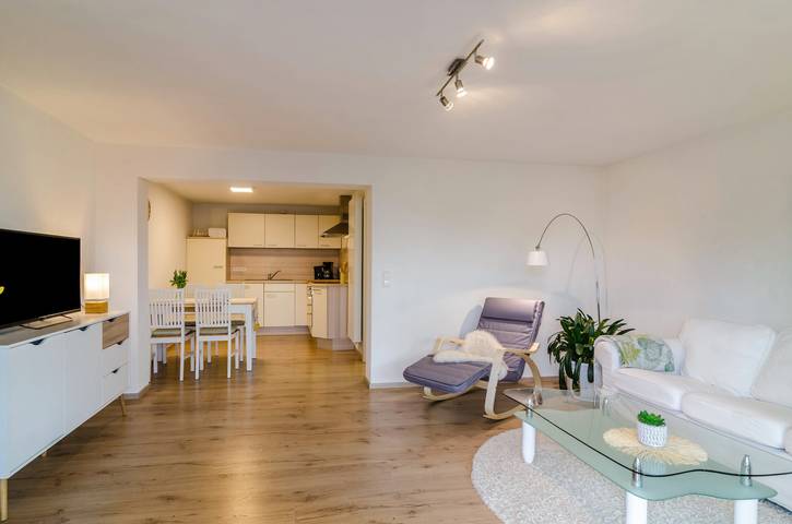 Ganze Wohnung, Gemütliche Ferienwohnung "Ferienwohnung Kunstmann" mit Terrasse in Überlingen, Region Bodensee-Oberschwaben