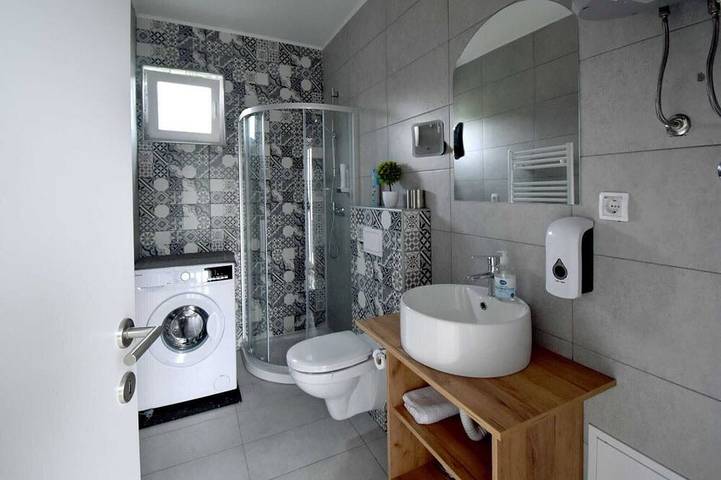 Holiday Home with Terrace in Kutjevo, Pozega-Slawonien