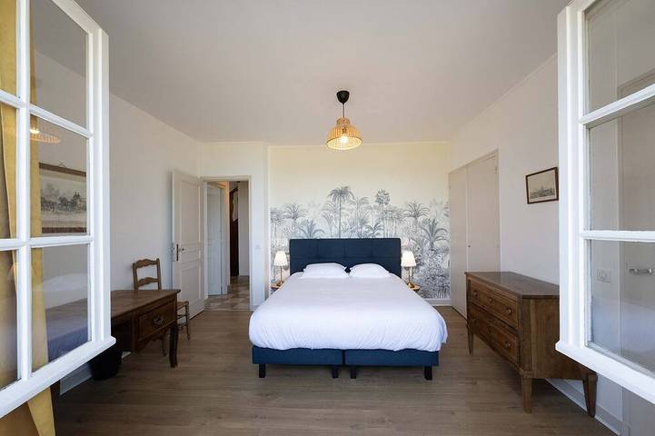 Villa rénovée dans parc, très grande vue mer, à 5 minutes  à pied de la plage in Saint-Cast-le-Guildo, Région de Dinan