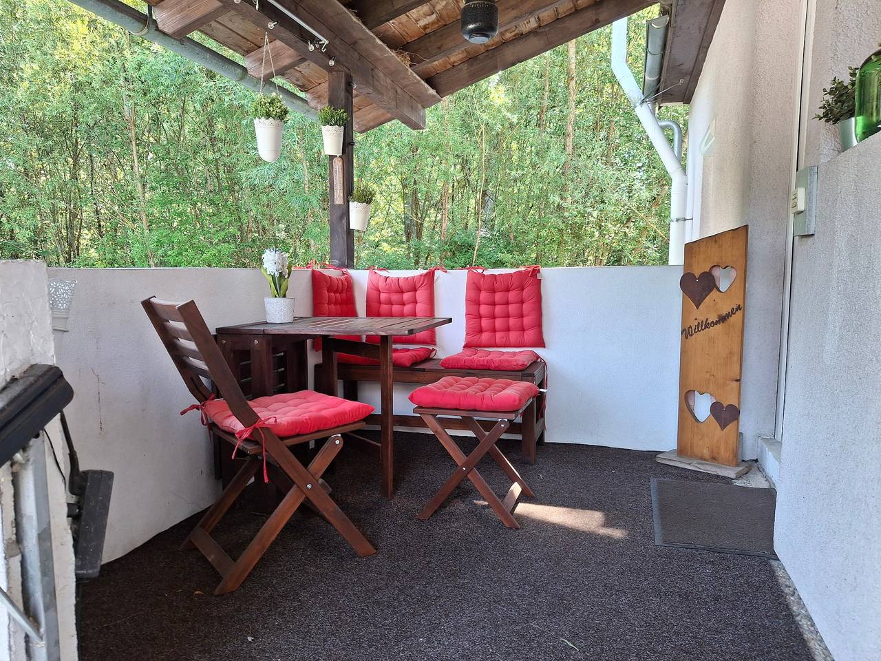 Entire apartment, Apartment 'Im Grünen 2' with Shared Terrace, Shared Garden and Wi-Fi in Northern Black Forest