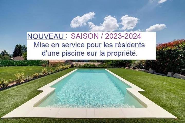 Location de vacances pour 4 personnes, avec vue ainsi que jardin et piscine à Cronat - 4