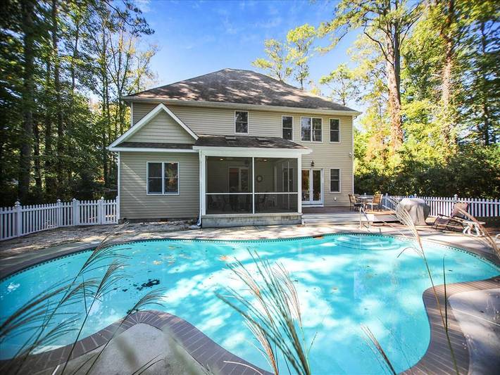 Vacation house for 24 people, with pool in Delaware