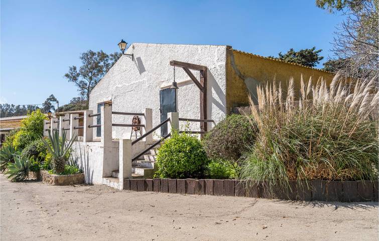 Apartamento de vacaciones para 4 personas, con jardín además de terraza y piscina, Se admiten mascotas en Campo de Gibraltar - 2