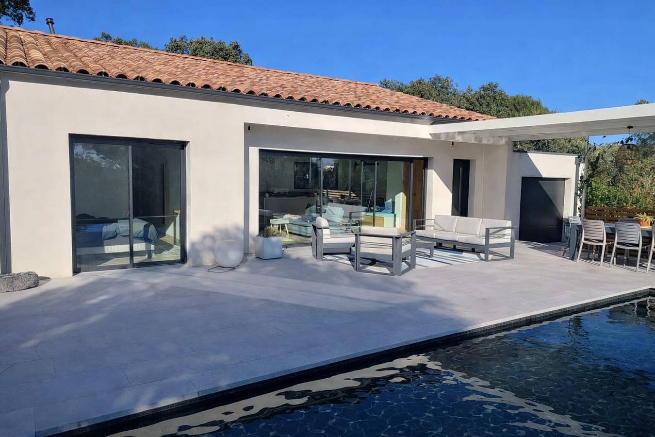 Rustig gelegen huis in Saint-Bauzille-de-Montmel met privézwembad, wifi en airco in Saint-Bauzille-de-Montmel, Middellandse Zeekust (Frankrijk)