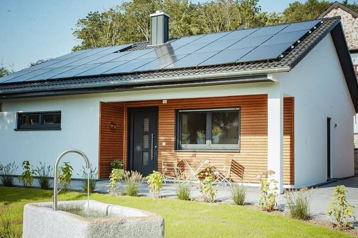 Ferienhaus für 4 Personen, mit Terrasse und Garten in Nettersheim