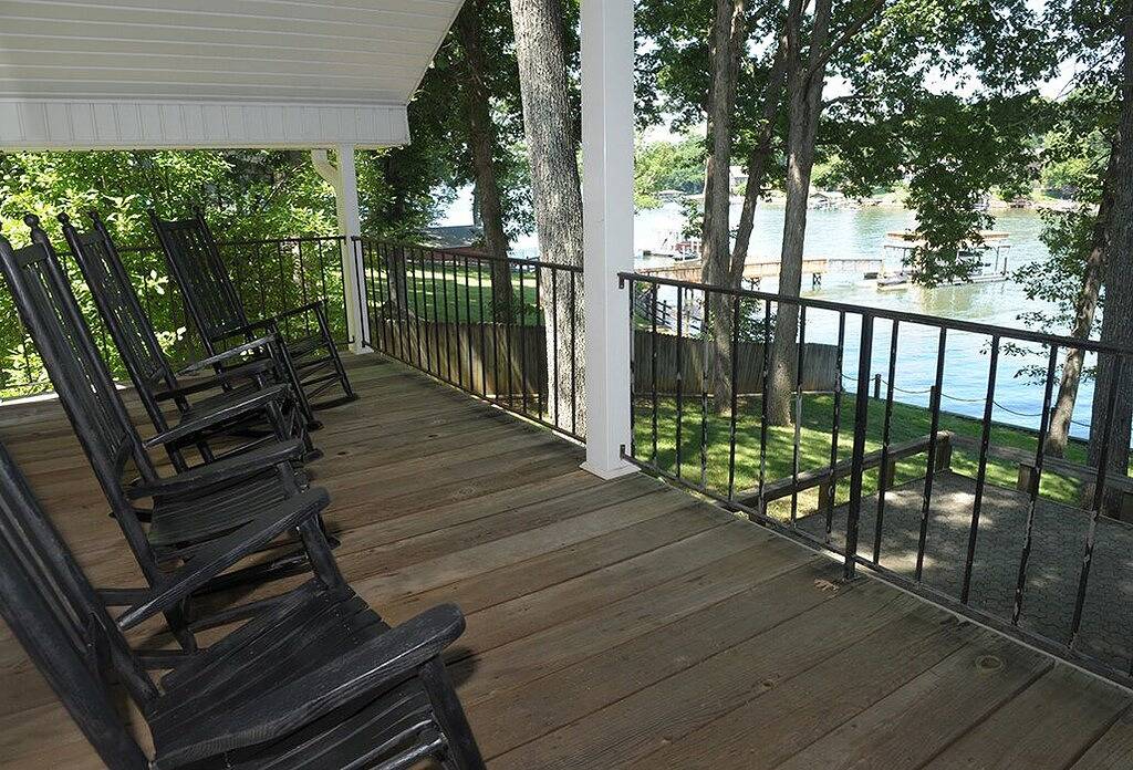 Lake Front Home mit schönen Veiw und tiefem Wasser in Lake Norman