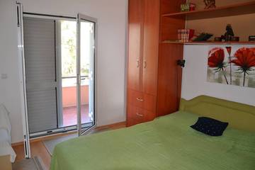 Villa für 8 Personen in Montenegro, Bild 1