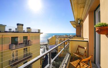 Ferienwohnung für 4 Personen, mit Terrasse in Genua