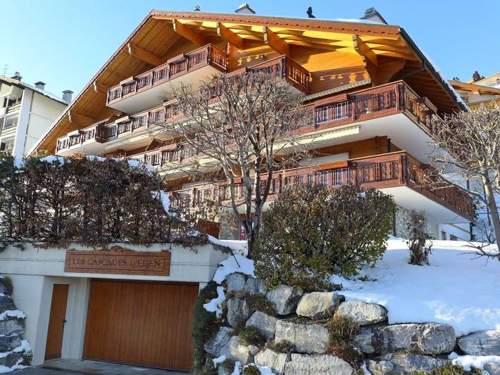 Ferienwohnung für 4 Personen, mit Terrasse und Garten in Crans-Montana