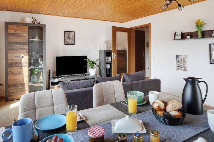 Ferienwohnung für 4 Personen, mit Balkon und Garten sowie Seeblick in Schluchsee - 3