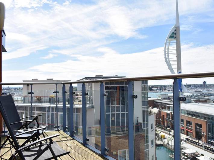 Log cabin for 4 people in Portsmouth