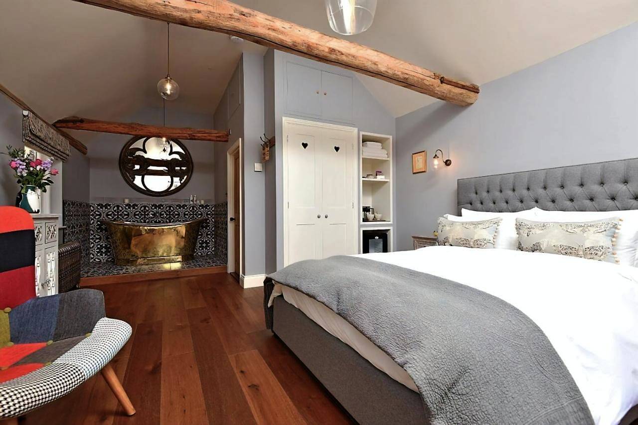 Deluxe King Room with Private Garden in Suffolk