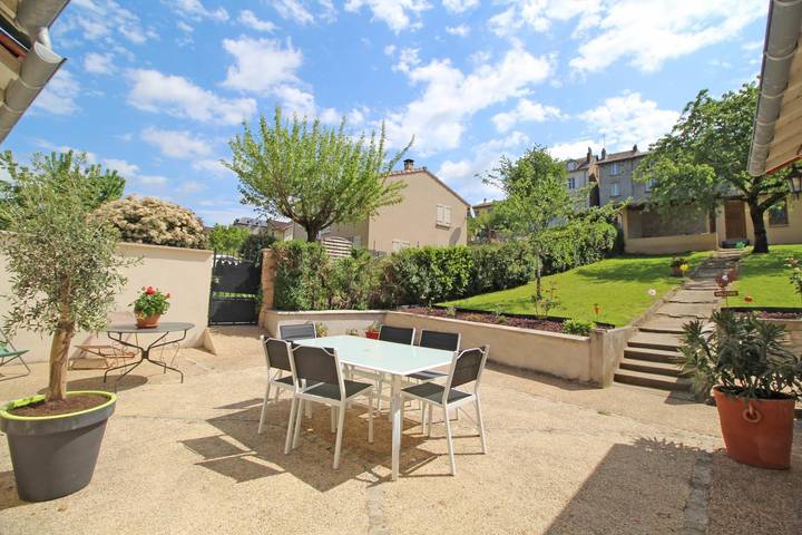 Gîte pour 4 personnes, avec jardin à Limoges - 2