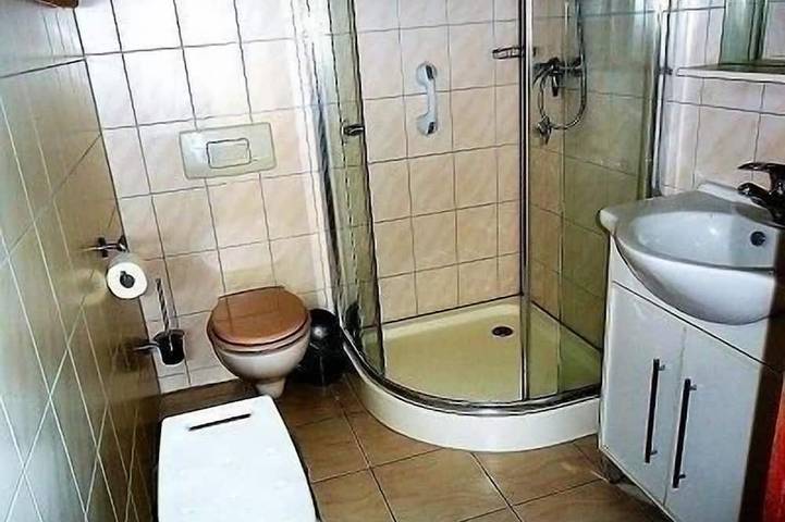 Ferienhaus für 4 Personen, mit Garten und Balkon in Klink - 3