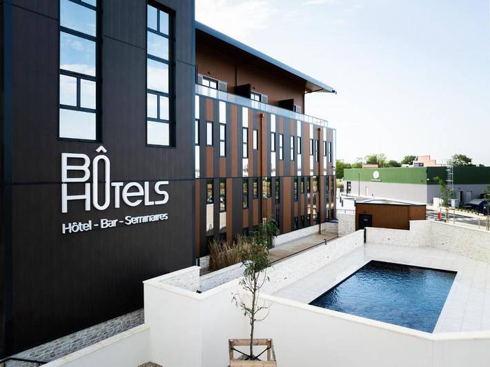 Hôtel pour 2 personnes, avec piscine et jardin à Ambronay - 4