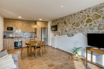Gîte pour 4 Personnes dans La Vall d'en Bas, Catalogne, Photo 4