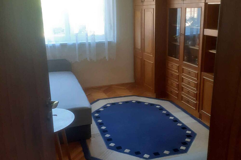 Ganze Wohnung, Ferienwohnung im Stadtzentrum mit Gartenpavilion in Balatonboglar, Plattensee Südufer