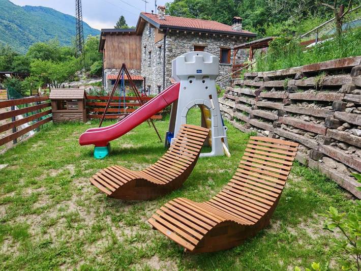 Location de vacances pour 5 personnes, avec Terrasse ainsi que Jardin et Vue à Capo di Ponte - 3