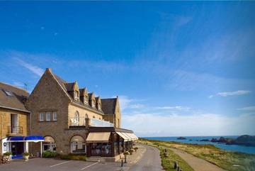 Hôtel pour 3 personnes, avec vue et terrasse dans Pointe du Grouin