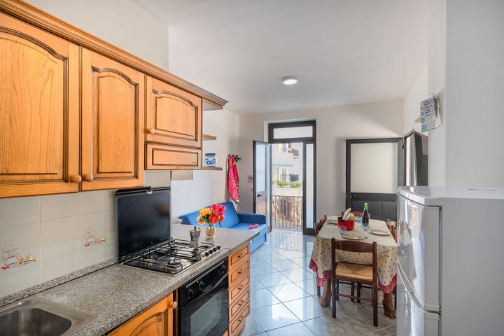 Gîte pour 6 personnes, avec terrasse et vue sur l’océan, adapté aux familles dans Marina di Camerota - 4