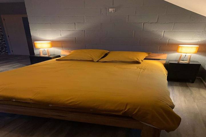 Location de vacances pour 9 personnes, avec jardin et terrasse à Bertrix - 3