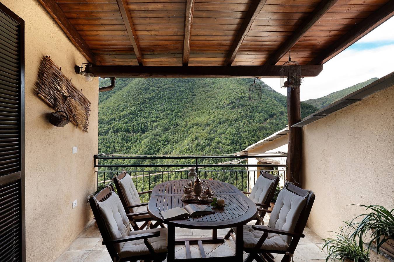 Casa de Férias 'Agriturismo U Spigu Nonna Annetta' apartamento Lavanda com vista panorâmica in Nasino, Alpes Lígures