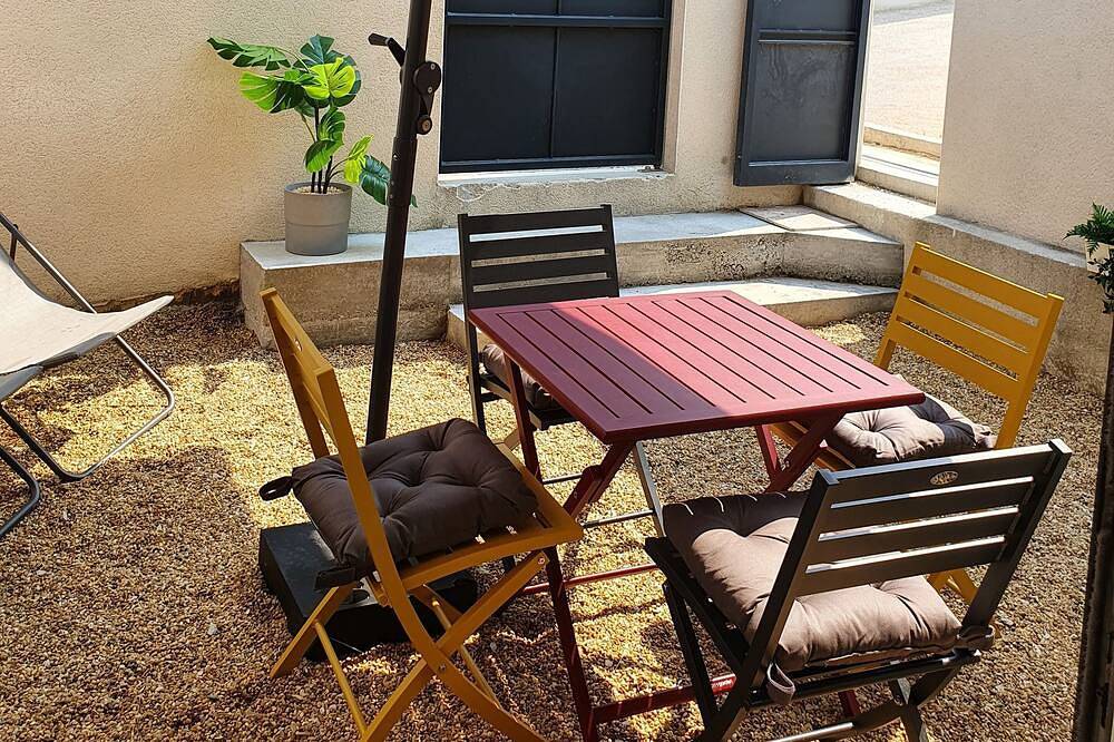 Appartement entier, Gite neuf avec spa privé in Jonquerettes, Vaucluse