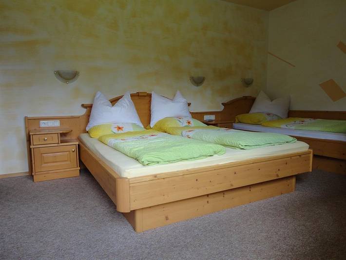 Pension voor 3 personen, met Balkon en Tuin in Tirol