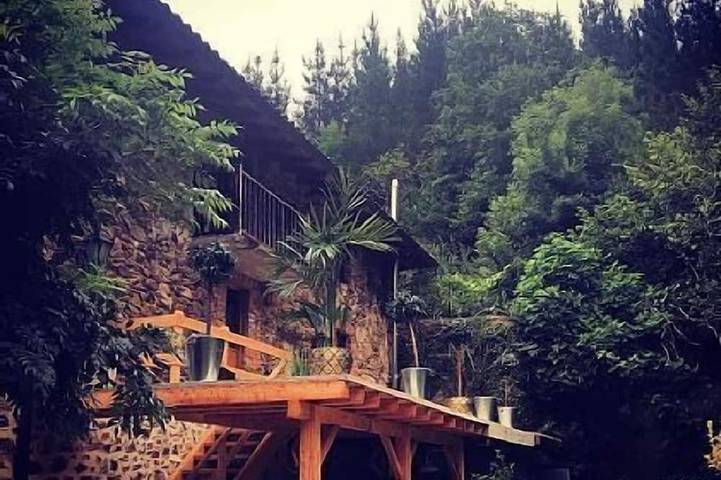 Gîte pour 4 personnes, avec Balcon ainsi que Terrasse et Jardin