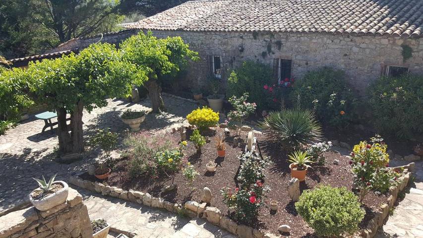 Gîte pour 2 personnes, avec jardin et sauna ainsi que piscine et terrasse à Saint-André-de-Cruzières - 2