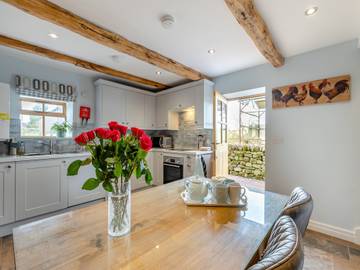 Cottage for 4 People in Alton Towers, Staffordshire, Photo 4