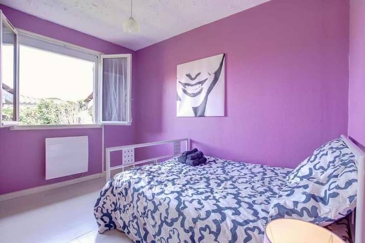 The Van Gogh House: 3 bedrooms, 4 beds, and easy parking in Tournefeuille, Umgebung Toulouse