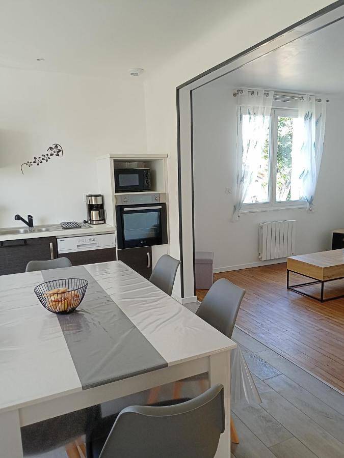 Location de vacances pour 4 personnes, avec vue et jardin à Glénac - 2