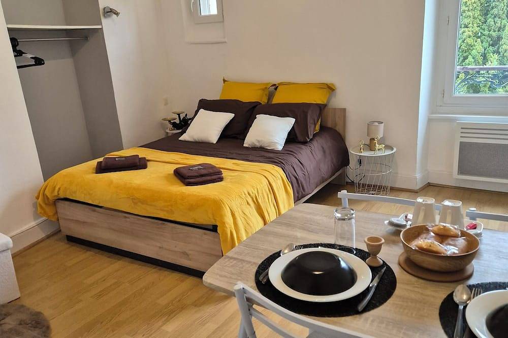 Entire apartment, Studio Le Sixty in Saint-Gaudens, Haute-Garonne