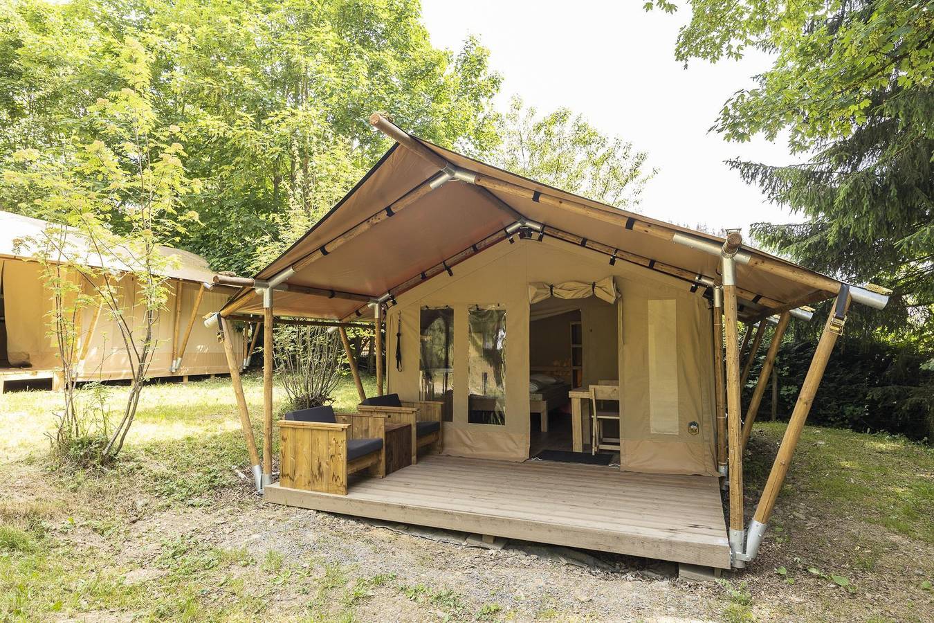 Arden Parks Petite Suisse — Comet in Dochamps, Manhay