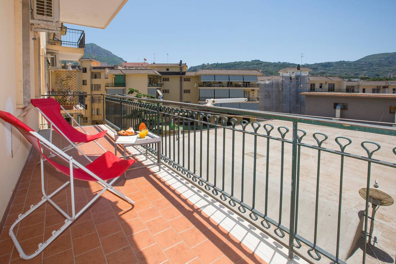 Apartamento vacacional entero, Sofia Flora Studio in Piano di Sorrento, Provincia de Nápoles