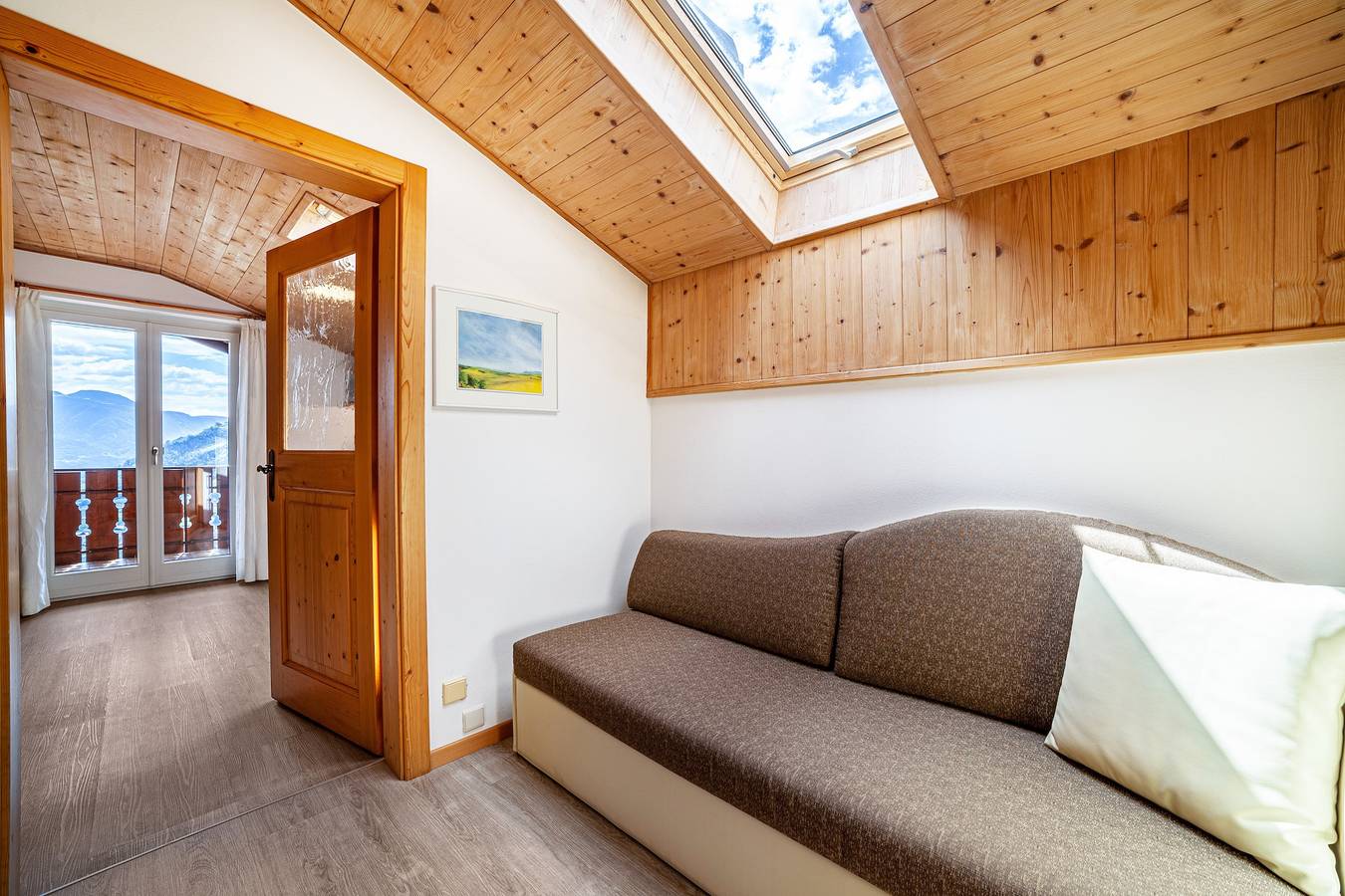 Ganze Wohnung, Ferienwohnung 'Rasnerhof Panorama' mit Bergblick, Balkon & Wlan in Oberplars, Algund