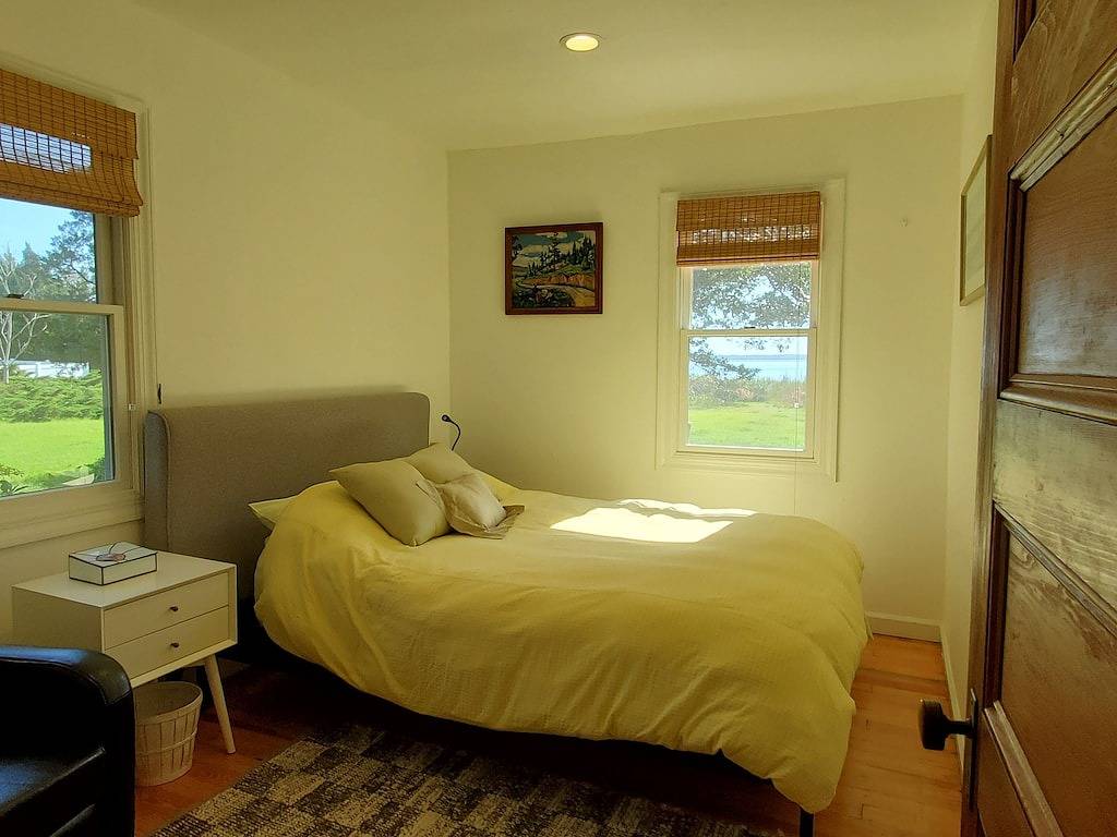 Vacation House for 7 Guests in Aquebogue, North Fork