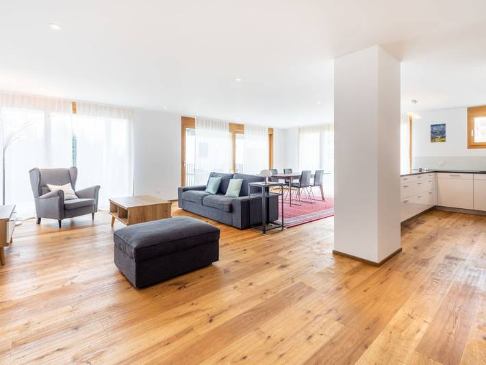 Ferienwohnung für 4 Personen, mit Balkon in Laax