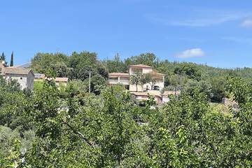 Cottage pour 10 personnes, avec piscine à Molières-sur-Cèze