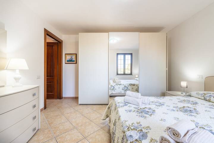 Holiday Home 'Casa Francesca' with Mountain View, Wi-Fi and Air Conditioning in Villa San Pietro, Cagliari Province