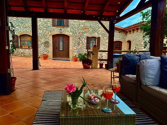 Casa rural para 2 personas, con Terraza y Jardín además de Piscina y Vistas en Castellví de la Marca - 4