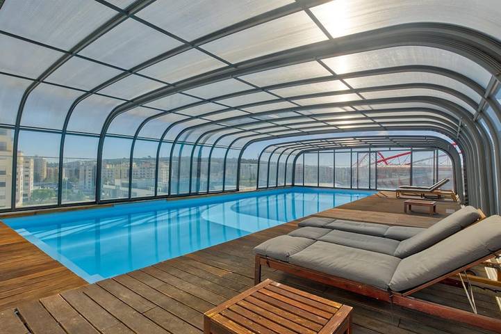 Appartement de vacances pour 6 personnes, avec jardin et balcon ainsi que jacuzzi et piscine