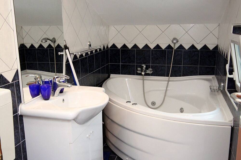 Apartamento entero, Apartamento de una habitación con balcón y vista al mar Slano, Dubrovnik (A-3183-d) in Slano, Condado de Dubrovnik-Neretva