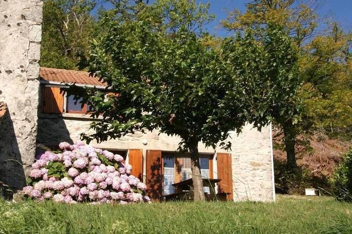Gîte pour 8 personnes, avec jardin