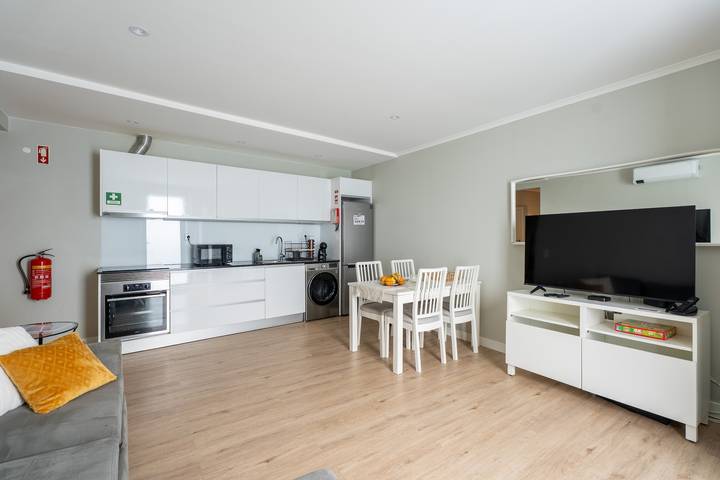 Entire apartment, Cantinho da Fonte Apartment with Mountain View, Wi-Fi, and Air Conditioning in São Miguel Island, Água de Pau
