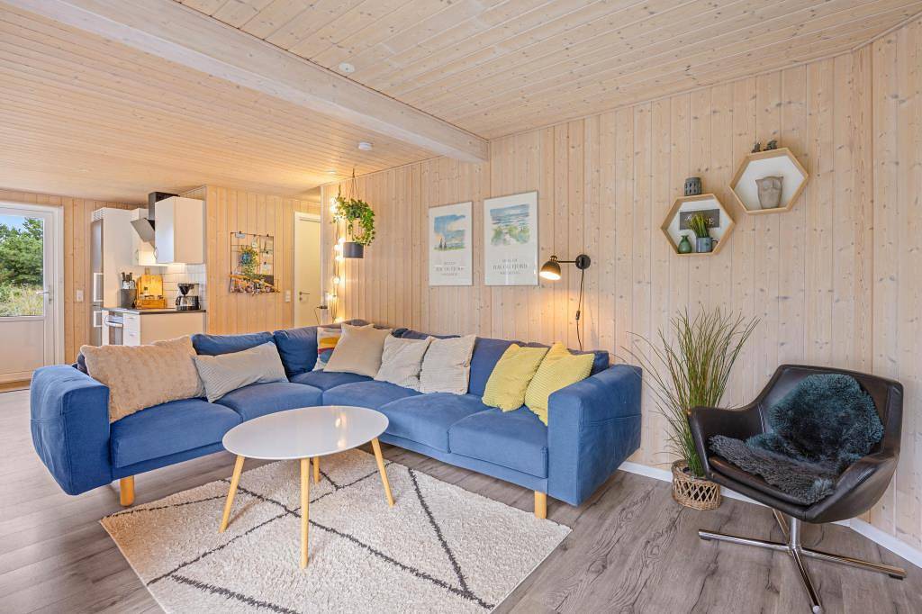 Skønt feriehus med dejlig ugeneret træterrasse in Søndervig, Holmsland Klit