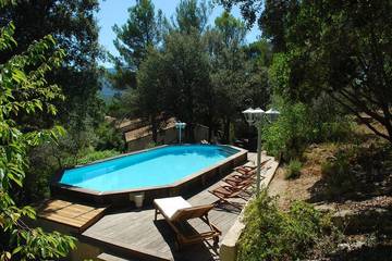 Gîte pour 6 personnes, avec jardin à Jouques